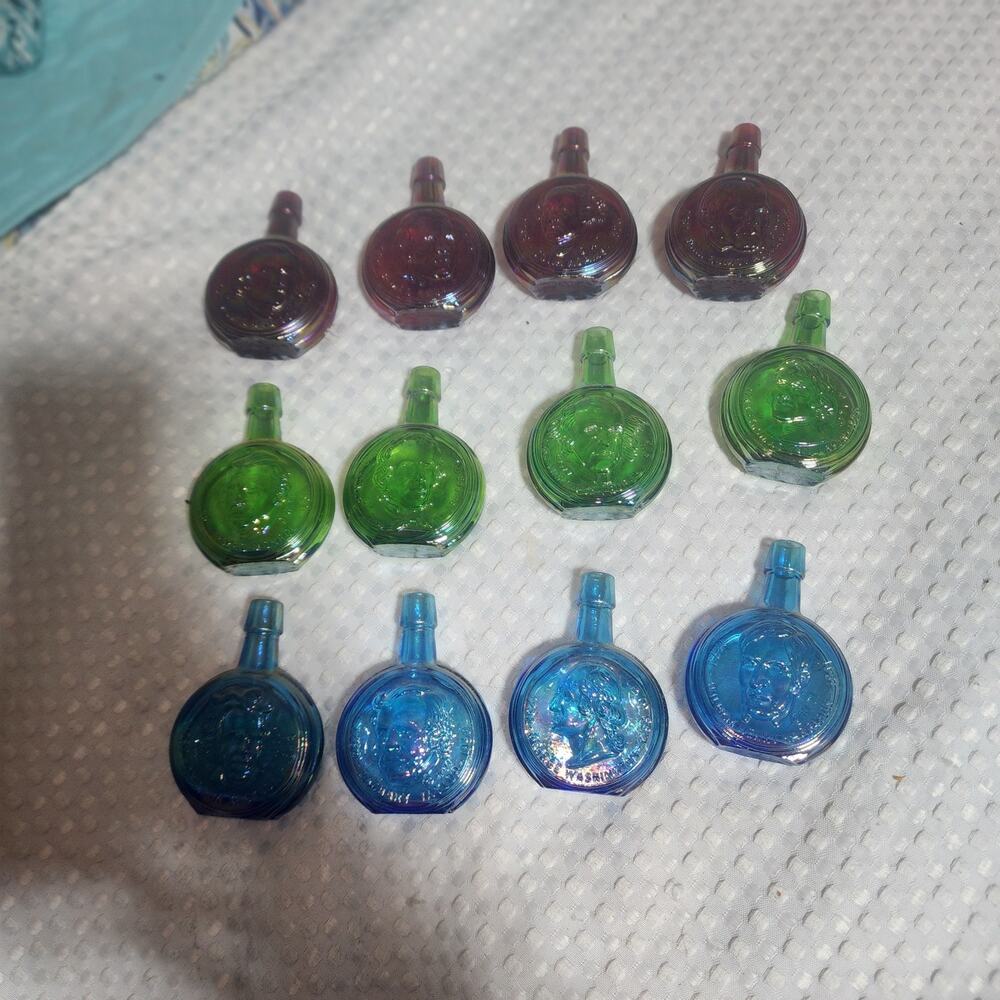 WHEATON LIMITED EDITION EUC SET OF 12 PRESIDENTS GLASS BOTTLES